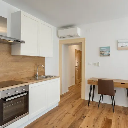 Deluxe Antonija Appartement Poreč