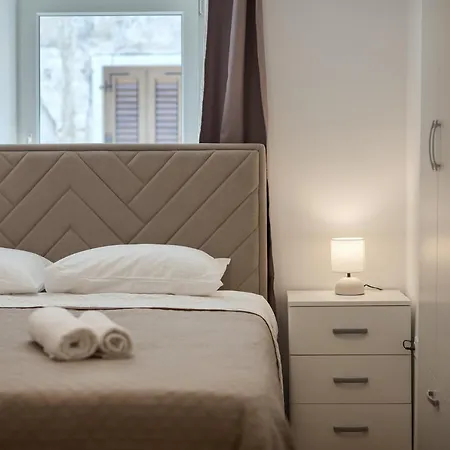 Deluxe Antonija Appartement