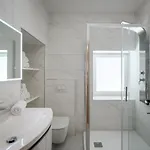 Deluxe Antonija * 波雷奇