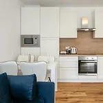 Deluxe Antonija Apartment *