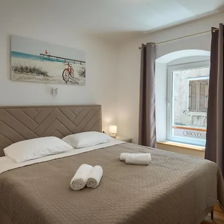 Deluxe Antonija Appartement